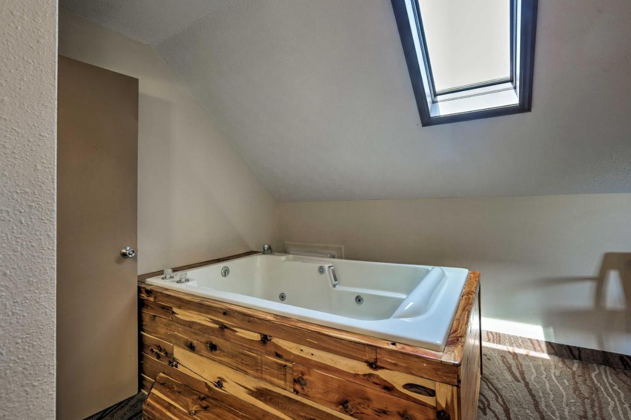 Burkesville Apt With Deck, Views And Pool Access! المظهر الخارجي الصورة