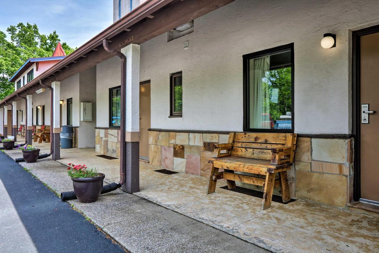 Burkesville Apt With Deck, Views And Pool Access! المظهر الخارجي الصورة