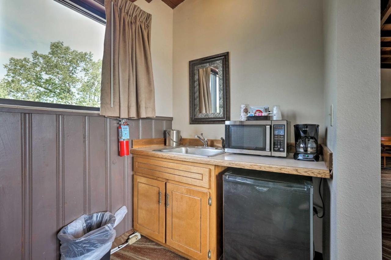 Burkesville Apt With Deck, Views And Pool Access! المظهر الخارجي الصورة