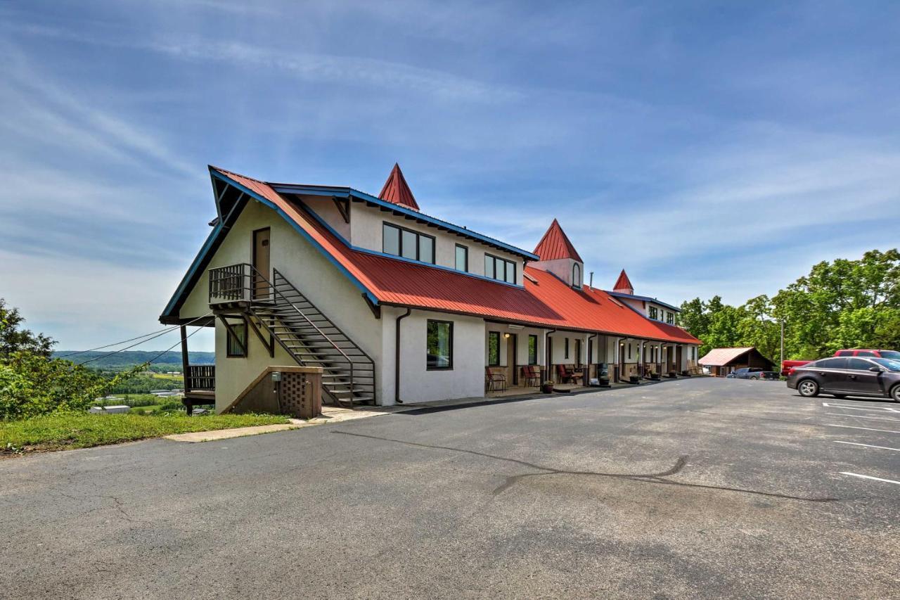 Burkesville Apt With Deck, Views And Pool Access! المظهر الخارجي الصورة